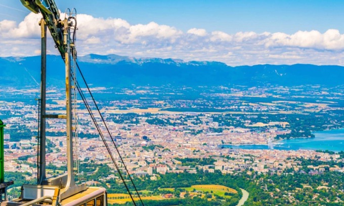 Vetraz-Monthoux Apartment | Homey Precioso -Private Patio/Free parking/Netflix