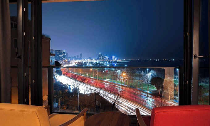 Bakırkoy Apartment | Homie Suites | Bakırköy | 2br with Sea View #BA5