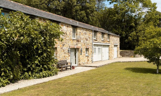 Newquay House | Honeycrisp Barn