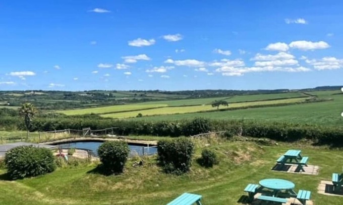 Woolfardisworthy Apartment | Honeysuckle at Moorhead Country Holidays