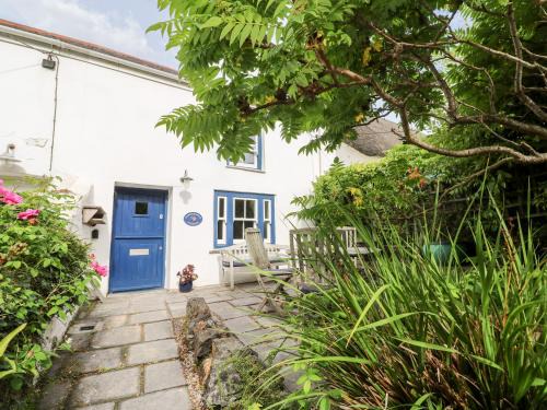 St. Agnes House | Honeysuckle Cottage