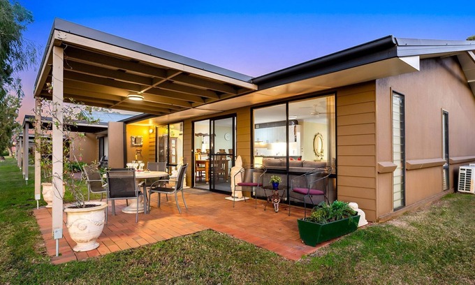 Salamander Bay Villa | Horizons Escape, Villa 136 - relax amongst the trees on Horizons golf course