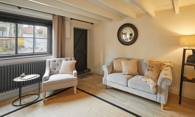 Guisborough House | Host & Stay | Acorn Cottage
