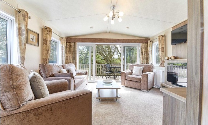 Morpeth House | Host & Stay - Butterfly Lodge