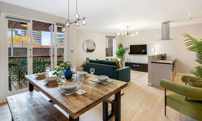 Liverpool City Centre Apartment | Host & Stay | Ropewalks Quarters III