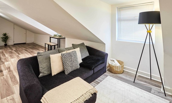 Balti Triangle Apartment | Host & Stay | Trafalgar Road