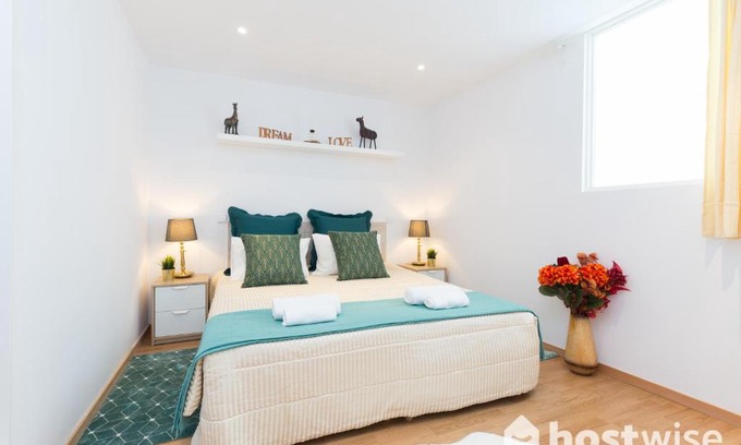 Centro / Baixa Apartment | Host Wise - Colorful Fresh Flats - Batalha