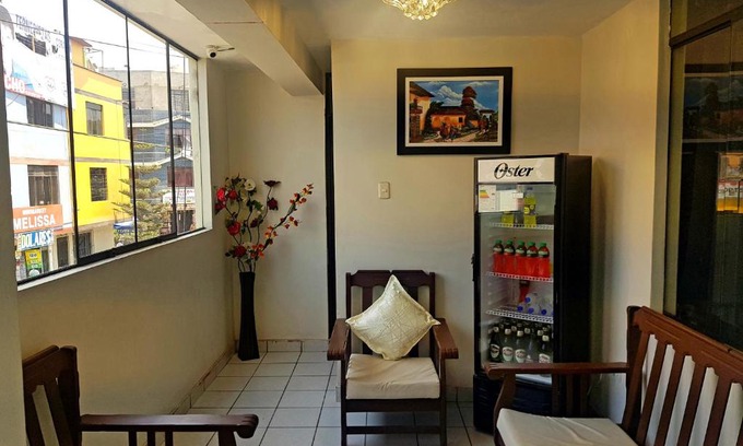 San Martin de Porres House | Hostal Lima Norte
