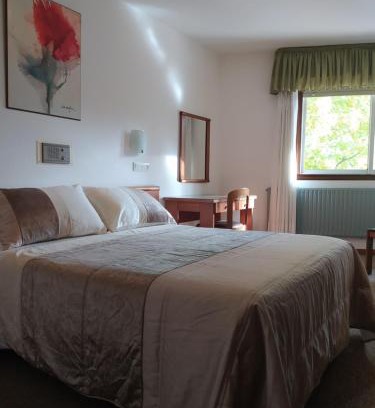 La Coruna House | Hostal Palas