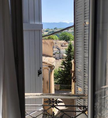 Valensole House | Hosted by Françoise