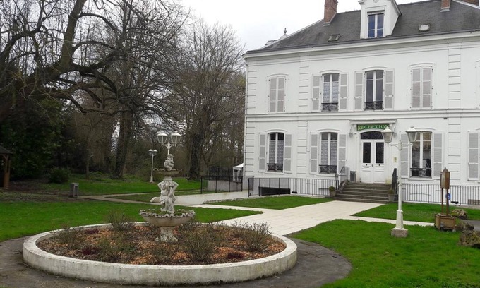 Nangis Hotel | Hostellerie du Châtel Les Billettes