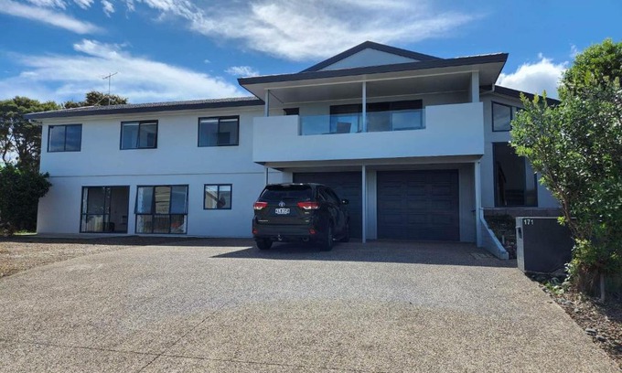 Whitianga House | Hosts on the Coast Top 100 on Centennial