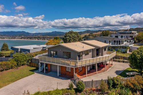 Whitianga House | Hosts on the Coast - Views over Whiti Terrace