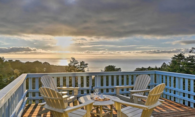 Manchester House | Hot Tub + Ocean Views: Spacious Irish Beach Home!