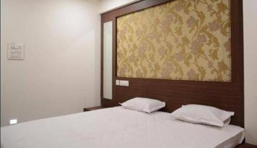 Junnar Hotel | hotel 7 rays