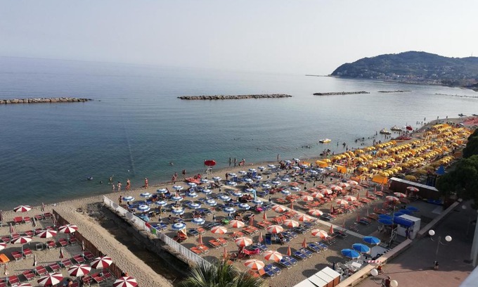 San Bartolomeo al Mare Hotel | Hotel Adrimer