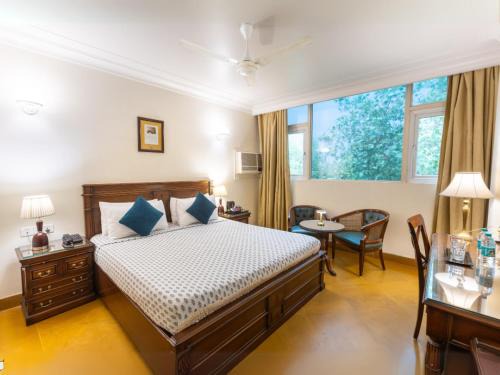 Paharganj Hotel | Hotel Ajanta - Colonial Charm Award Winning Luxury Hotel in the Heart of the City