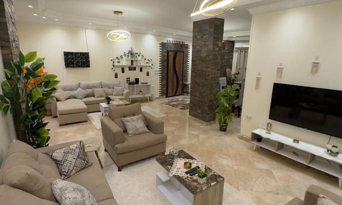 Sheikh Zayed City Apartment | Hotel Apartment In Sheikh Zayed With Private Entrance