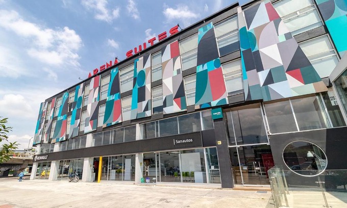 Campin Hotel | Hotel Arena Suites Movistar Arena