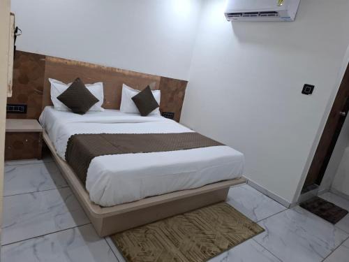 Gandhinagar Hotel | Hotel Asiana Randheja Gandhinagar