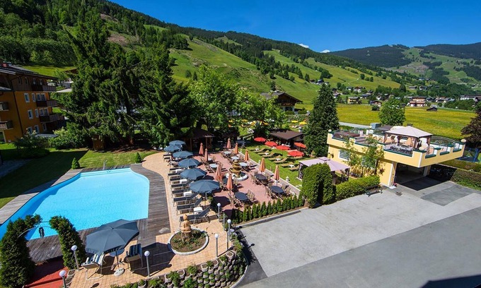 Saalbach-Hinterglemm House | Hotel Austria room 202 with breakfast - Hotel Austria