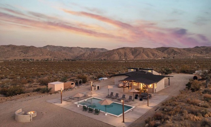 Morongo Valley House | Hotel California ~ Pool,Spa,Views,Destination between Palm Springs &. Joshua Tree
