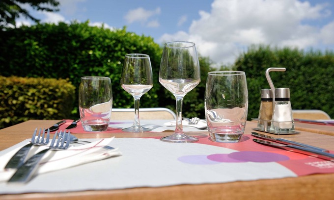 Saint-Doulchard Hotel | Hotel Campanile Bourges Nord- Saint Doulchard