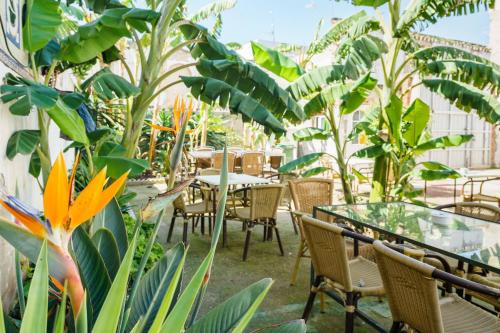Jerez de la Frontera Old Town Hotel | Hotel Carlos V Jerez by Vivere Stays