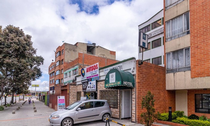 Antonio Narino House | Hotel Casa Victoria Av 30