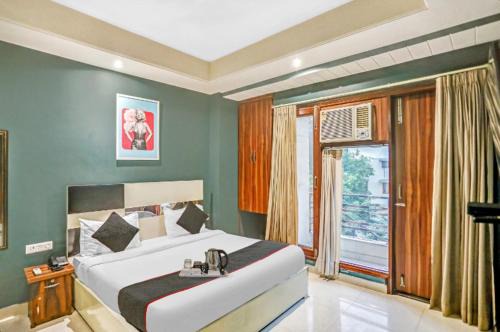 Patparganj Hotel | Hotel Church House -Rohini Sector 15