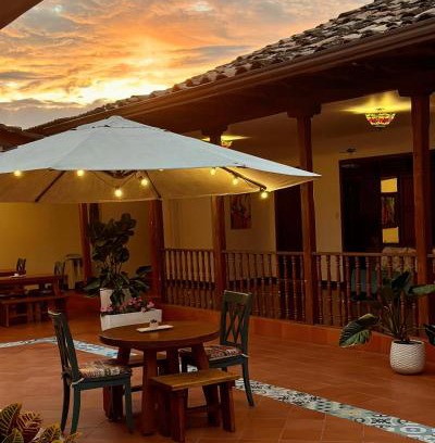 Pitalito Hotel | Hotel Colonial Andino - Parque principal de Pitalito
