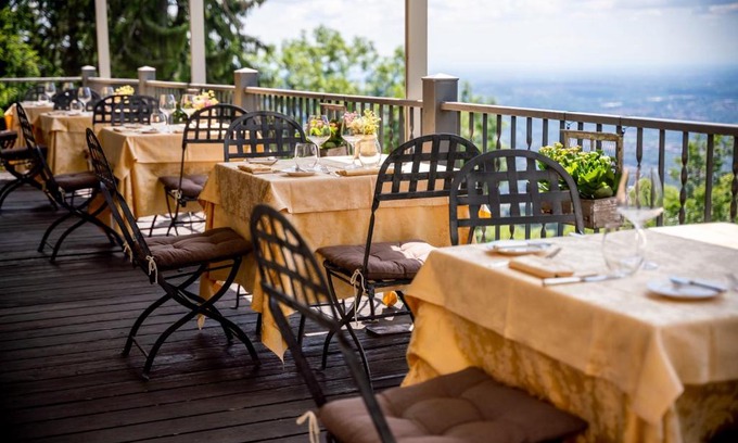 Aggregazione Rionale 4 Hotel | Hotel Colonne