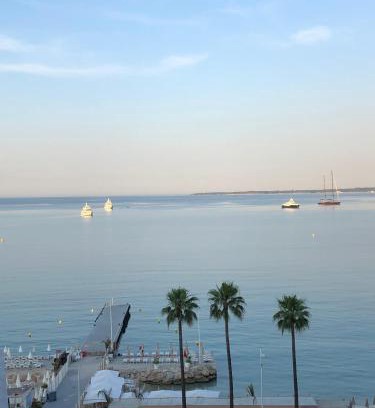 Juan-les-Pins Hotel | Hotel Courbet