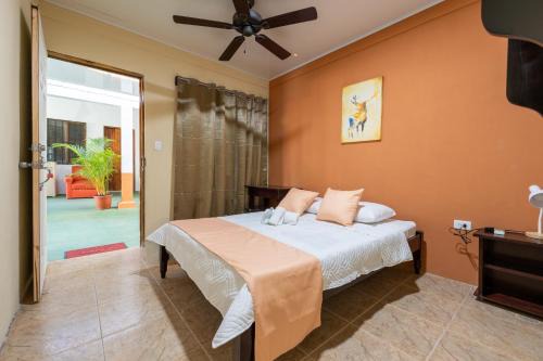 Canas Dulces Bed & Breakfast | Hotel El Cocobolo Food&Rest Room 5 B&B WiFi AC Pkg Free Swimmingpool