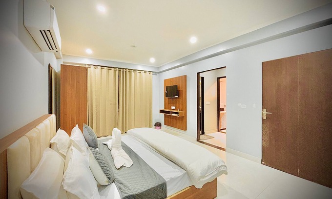 Jagatpura Hotel | Hotel Grand Aana Inn