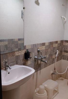 Shirdi Hotel | Hotel Kiara Eshosans Palace