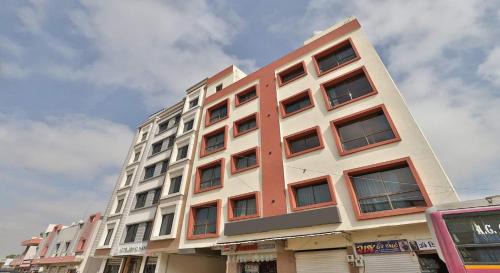 Dwarka Hotel | Hotel Kuber