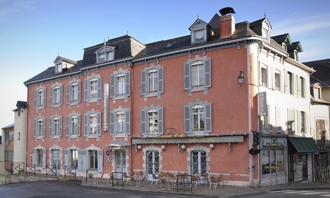 Oloron-Sainte-Marie Hotel | Hotel L'Astrolabe