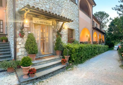 San Giovanni di Baiano Hotel | Hotel La Fattoria