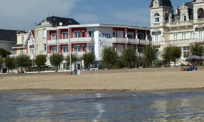 Royan Hotel | Hotel Le Trident Thyrsé