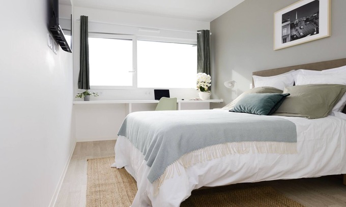 Petit-Ivry Apartment | HOTEL LES PORTES DE PARIS