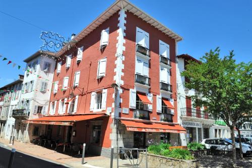 Hasparren Hotel | Hotel Les Tilleuls