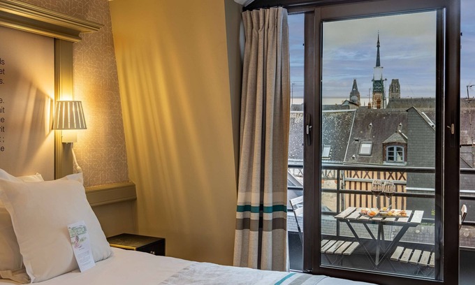 Quartier Vieux Marche-Cathedrale Hotel | Hotel Litteraire Gustave Flaubert, Signature Collection