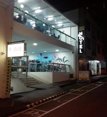 La Estrella Hotel | Hotel Los Cristales