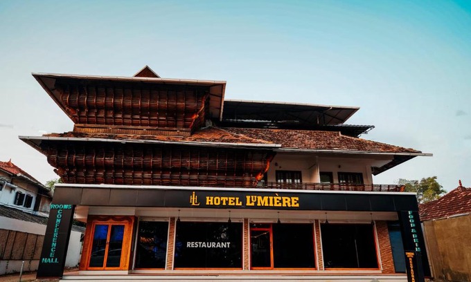 Alappuzha Hotel | Hotel Lumiere