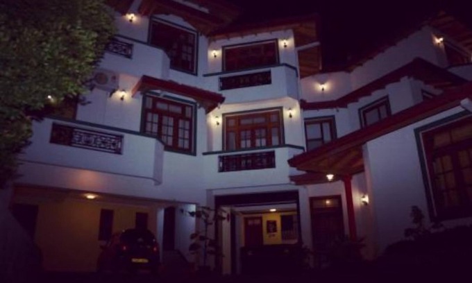 Battaramulla House | Hotel Mandakini