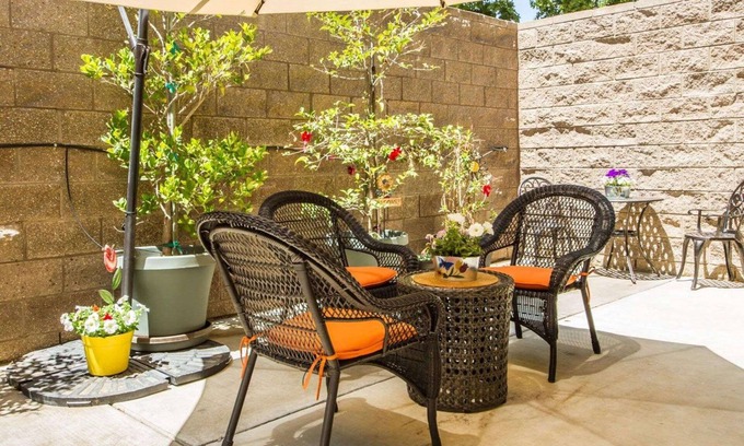 Southeastern Sacramento Hotel | Hotel Med Park, an Ascend Collection Hotel