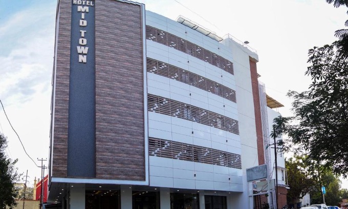 Vadodara Hotel | Hotel Midtown