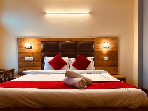 Bhimtal Hotel | Hotel Mist Bhimtal