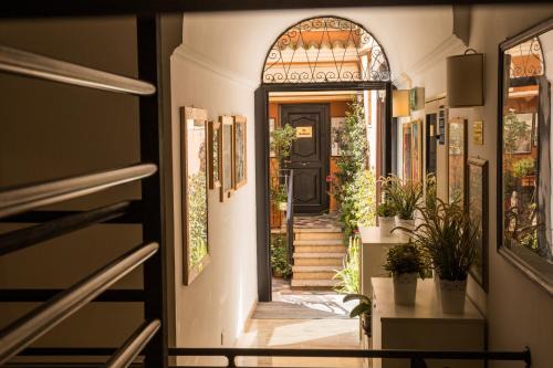 Rione III Colonna Hotel | Hotel Modigliani